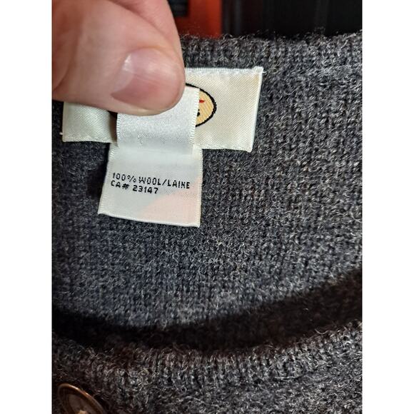 Talbots Women’s Wool Embroidered Floral Button Up Long Sleeve Cardigan Size M - Picture 7 of 7